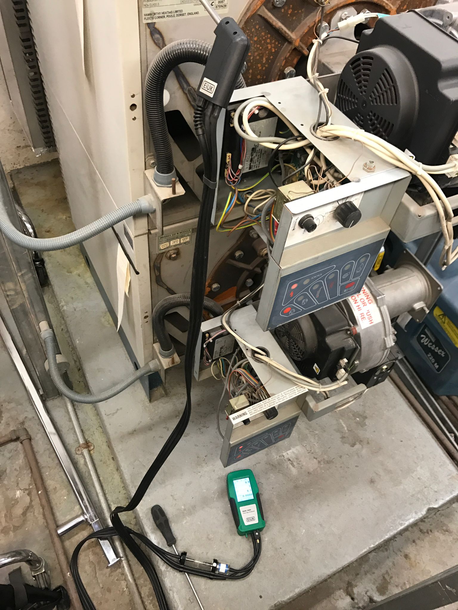 gas safe registered engineer near me Becontree Heath, RM8